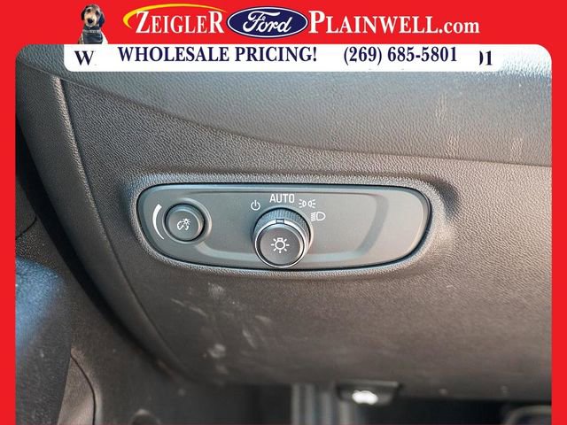 Used 2023 Chevrolet Equinox LS w/ LS Convenience Package image 27