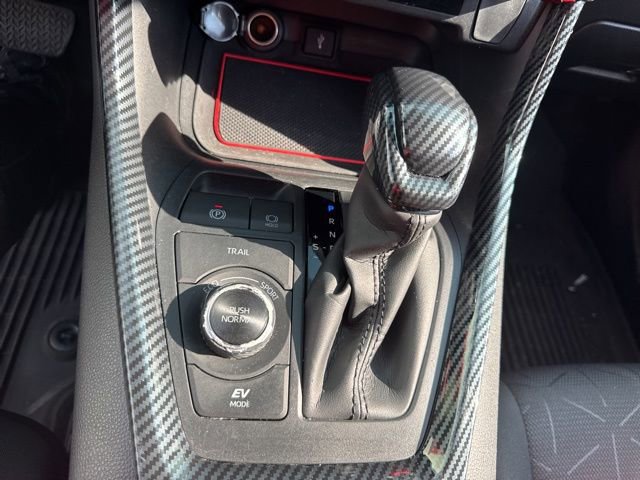 Used 2022 Toyota RAV4 XLE image 19