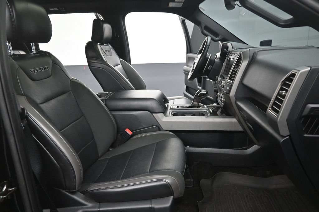 Used 2019 Ford F150 Raptor w/ Equipment Group 802A Luxury AWD/4WD image 16