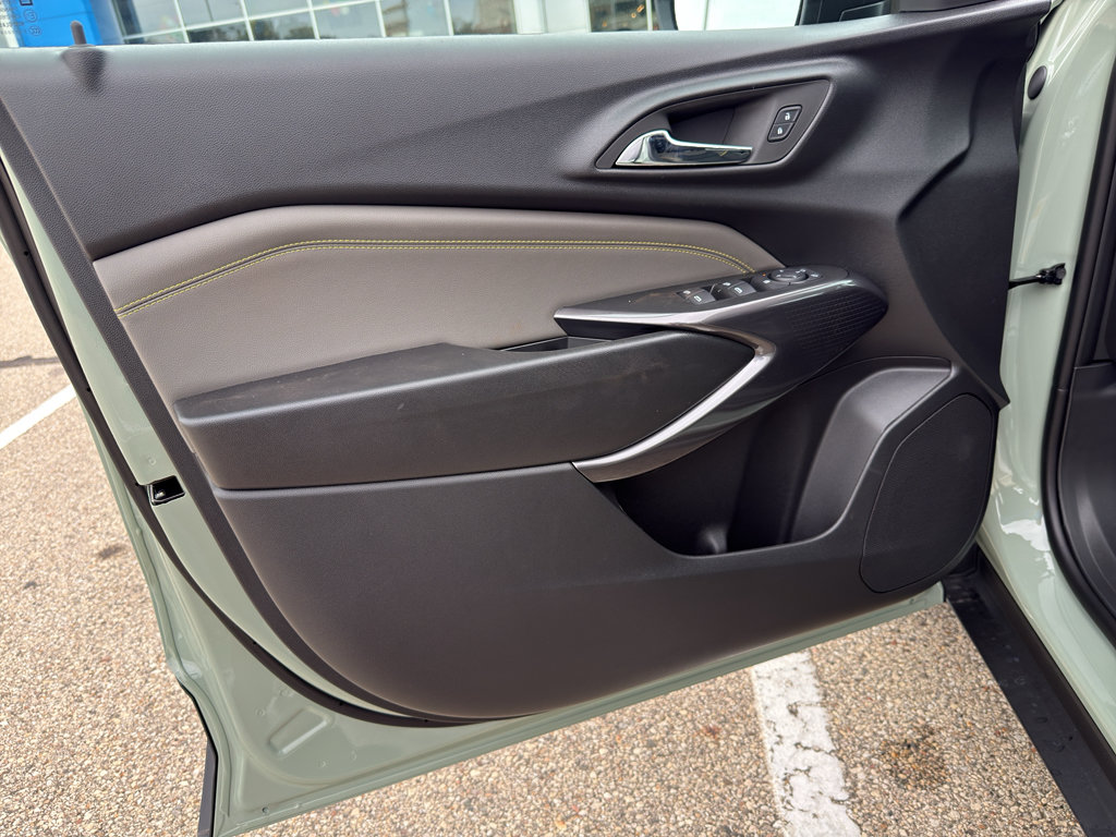 New 2026 Chevrolet Trax ACTIV w/ Driver Confidence Package FWD image 10