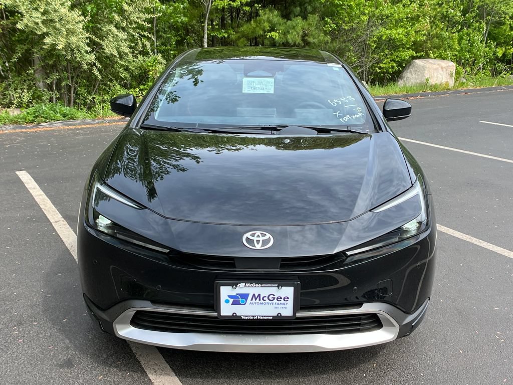 New 2026 Toyota Prius Plug-In Hybrid FWD image 8