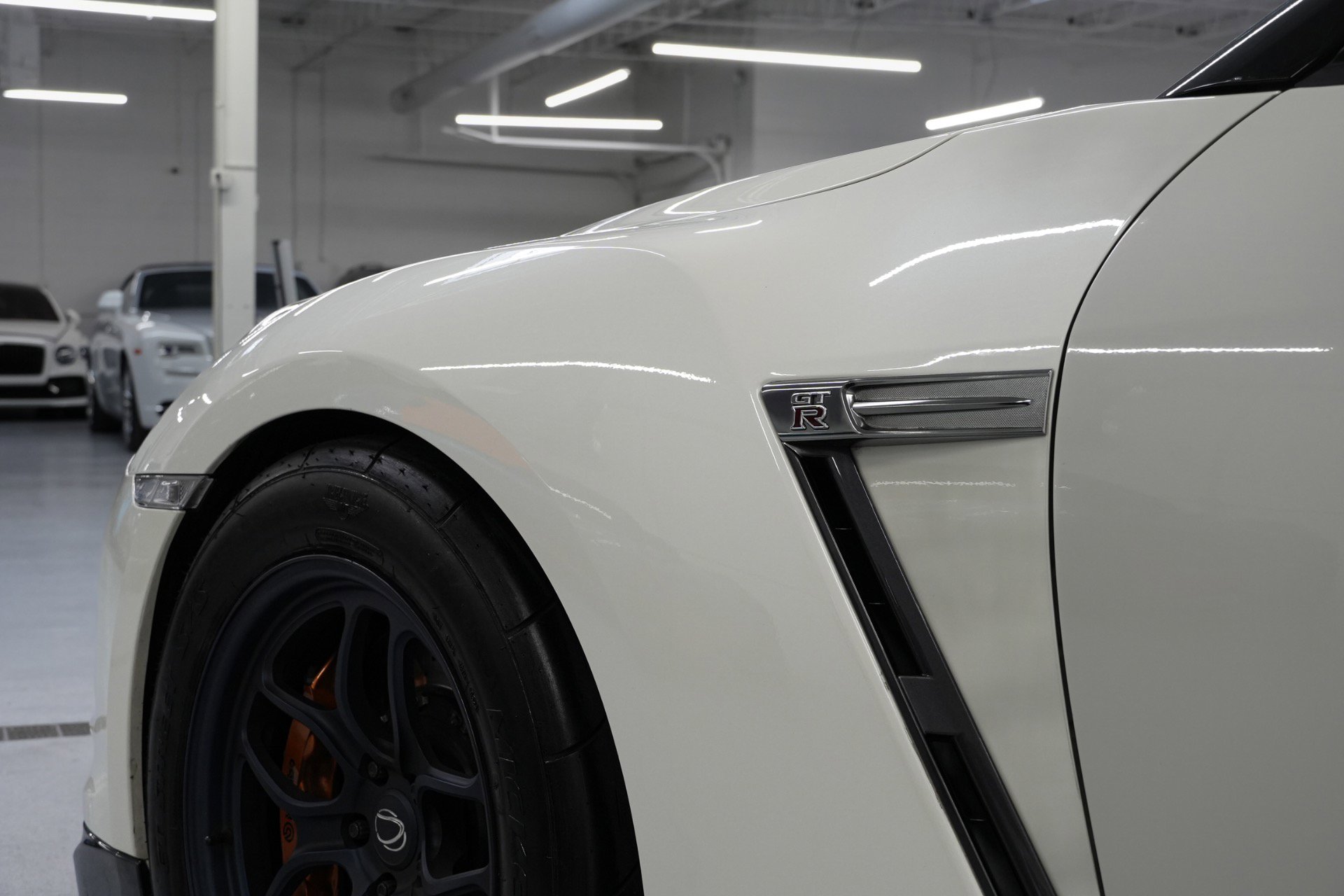 Used 2009 Nissan GT-R Premium AWD/4WD image 12