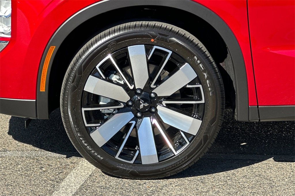 New 2025 Mitsubishi Outlander SE image 26