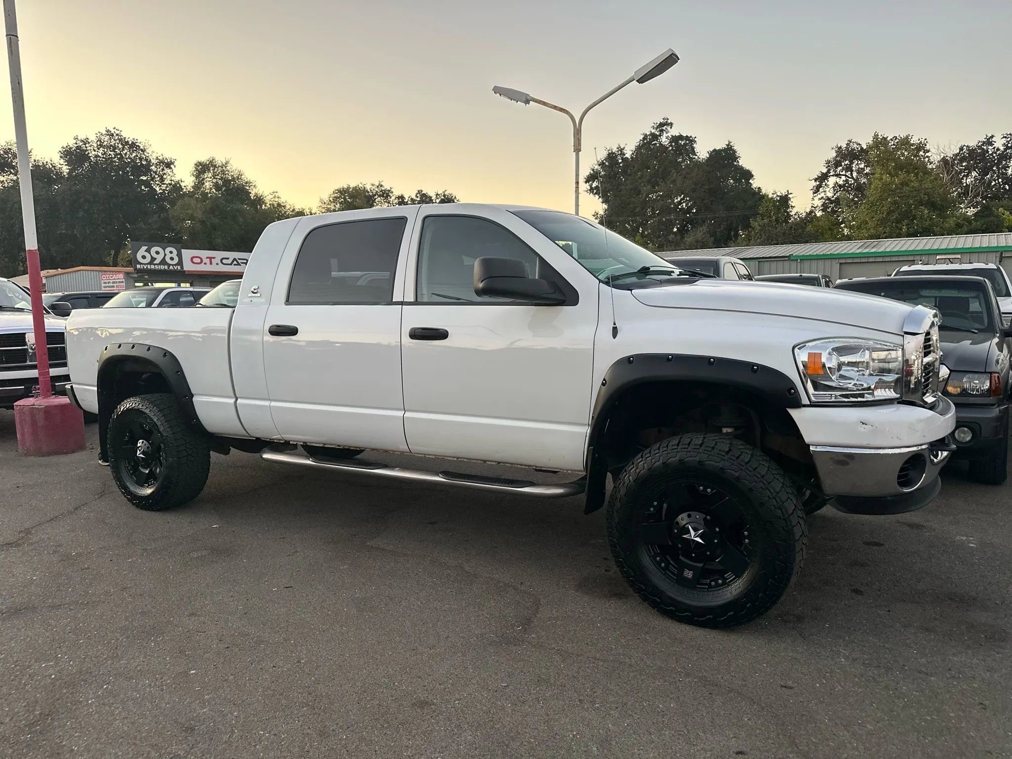 Used 2006 Dodge Ram 2500 Truck SLT image 3