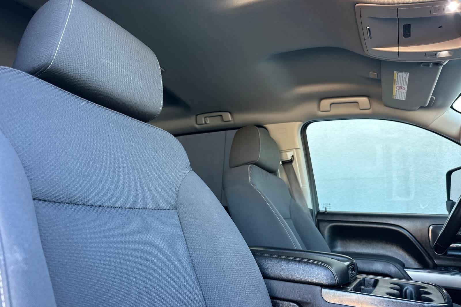 Used 2019 Chevrolet Silverado 2500 LT AWD/4WD image 16