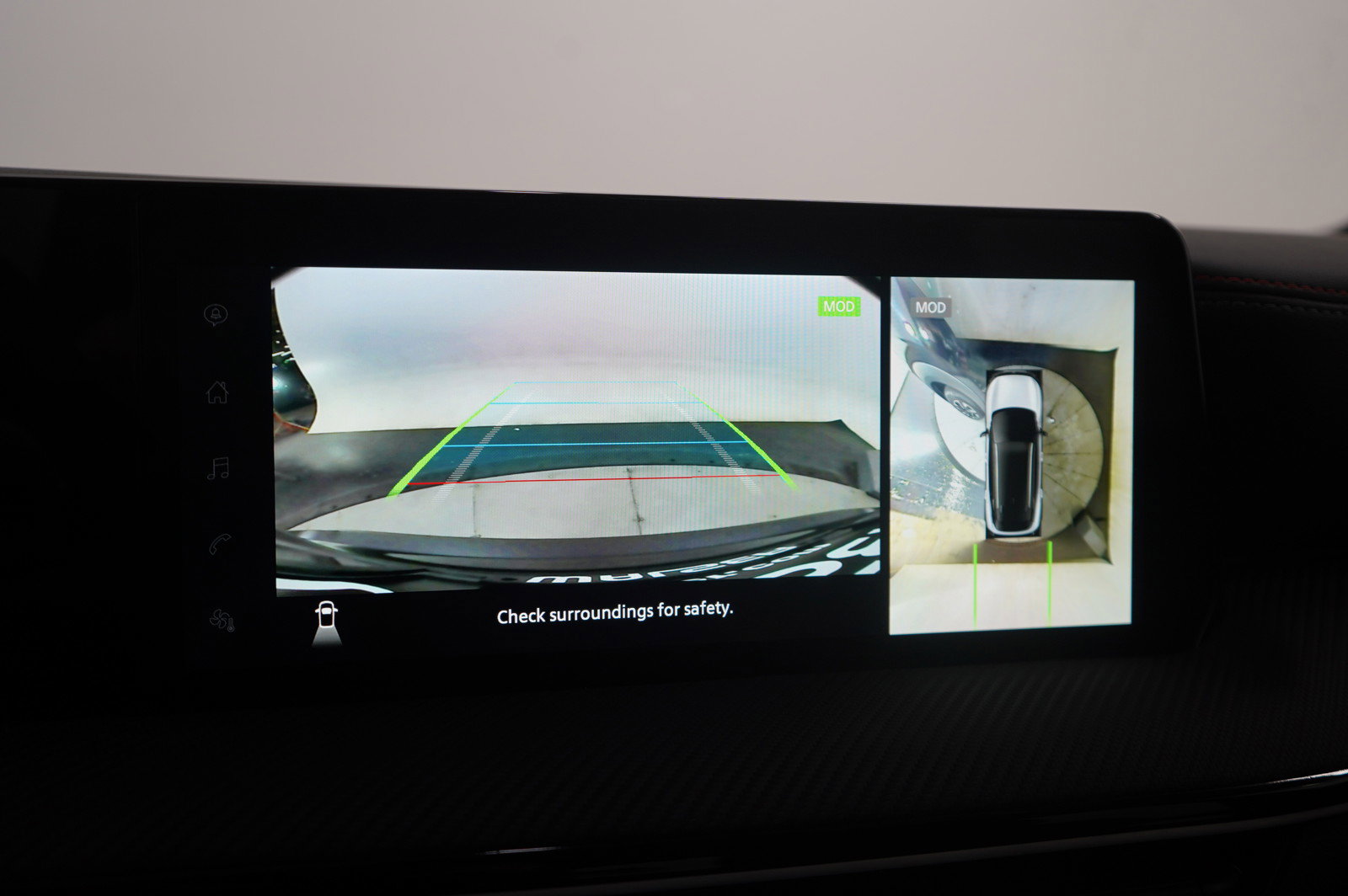 Used 2025 Nissan Kicks SR w/ Illumination Package image 21