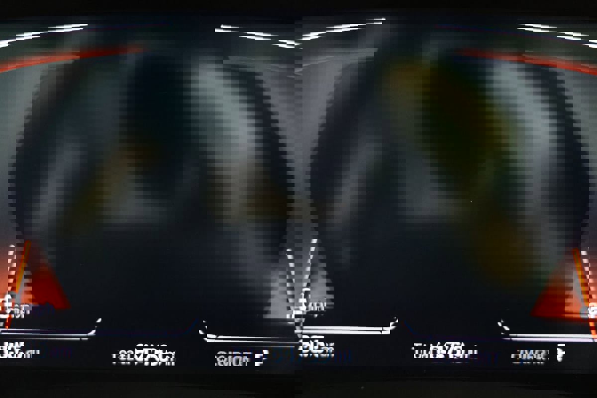 Used 2023 BMW X6 xDrive40i w/ Premium Package image 12