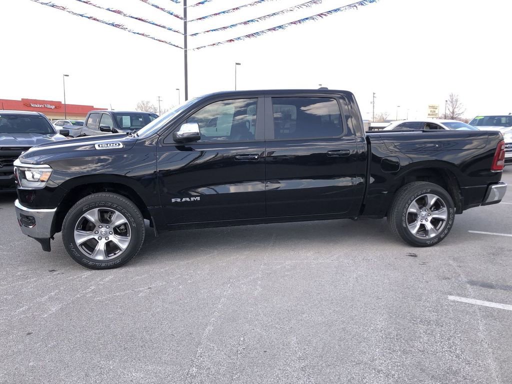 Used 2023 RAM 1500 Laramie AWD/4WD image 3