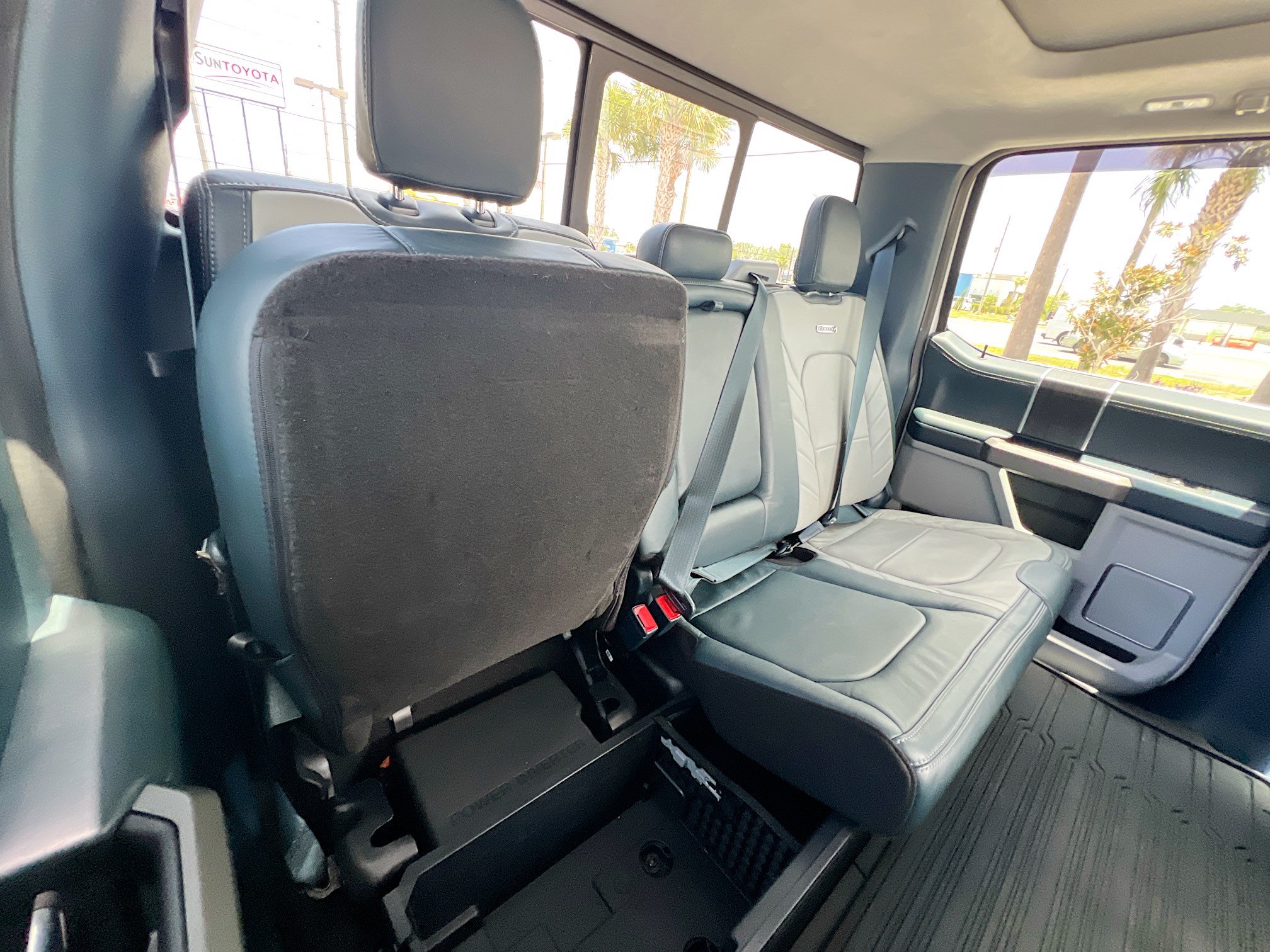 Used 2022 Ford F450 Limited w/ FX4 Off-Road Package AWD/4WD image 33