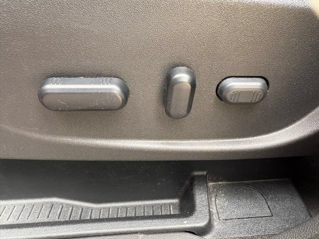 Used 2019 Ford Escape SE FWD image 13