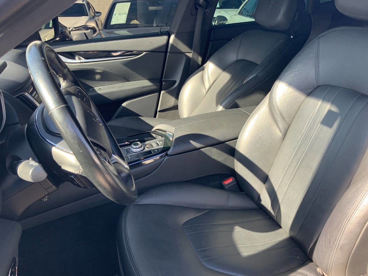 Used 2019 Maserati Levante AWD/4WD image 20