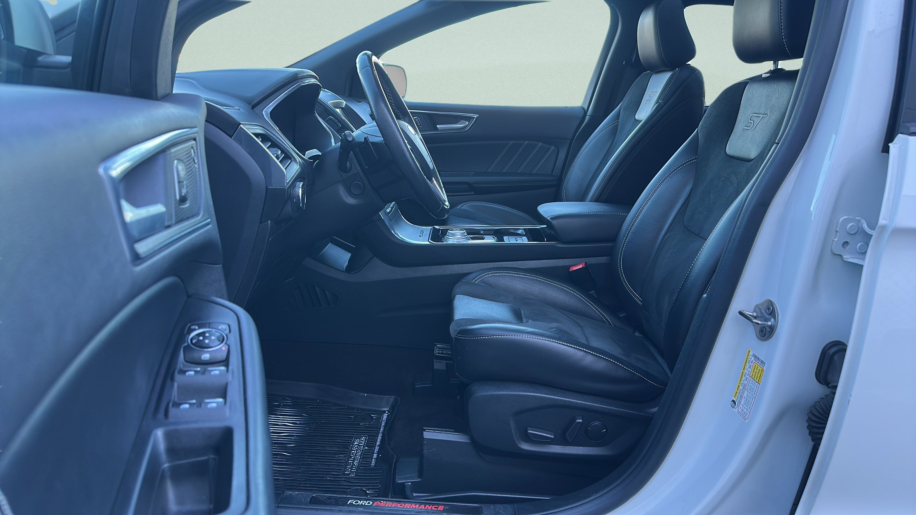 Used 2020 Ford Edge ST w/ Equipment Group 401A image 25