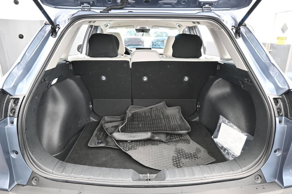 Used 2026 Toyota Corolla Cross L FWD image 30