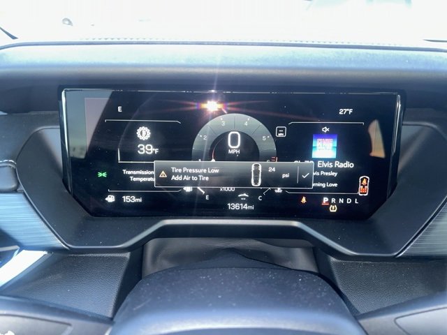 Used 2025 GMC Acadia Elevation image 17