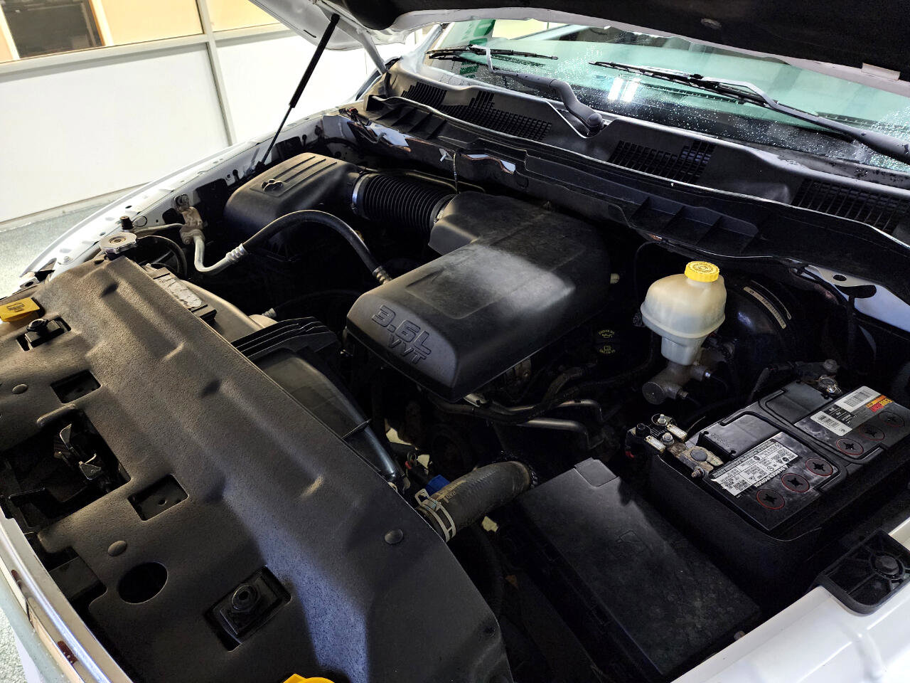 Used 2013 RAM 1500 Classic SLT w/ Premium Display Pkg image 35