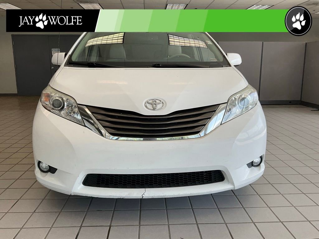 Used 2011 Toyota Sienna XLE w/ Entertainment Pkg AWD/4WD image 2