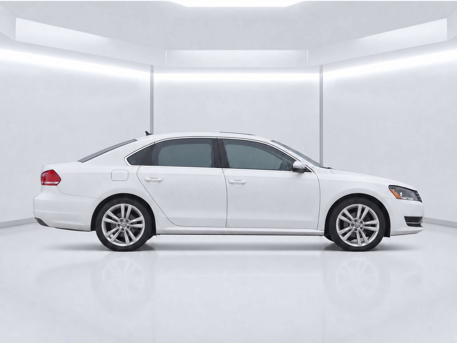 Used 2014 Volkswagen Passat 2.5 SE FWD image 8