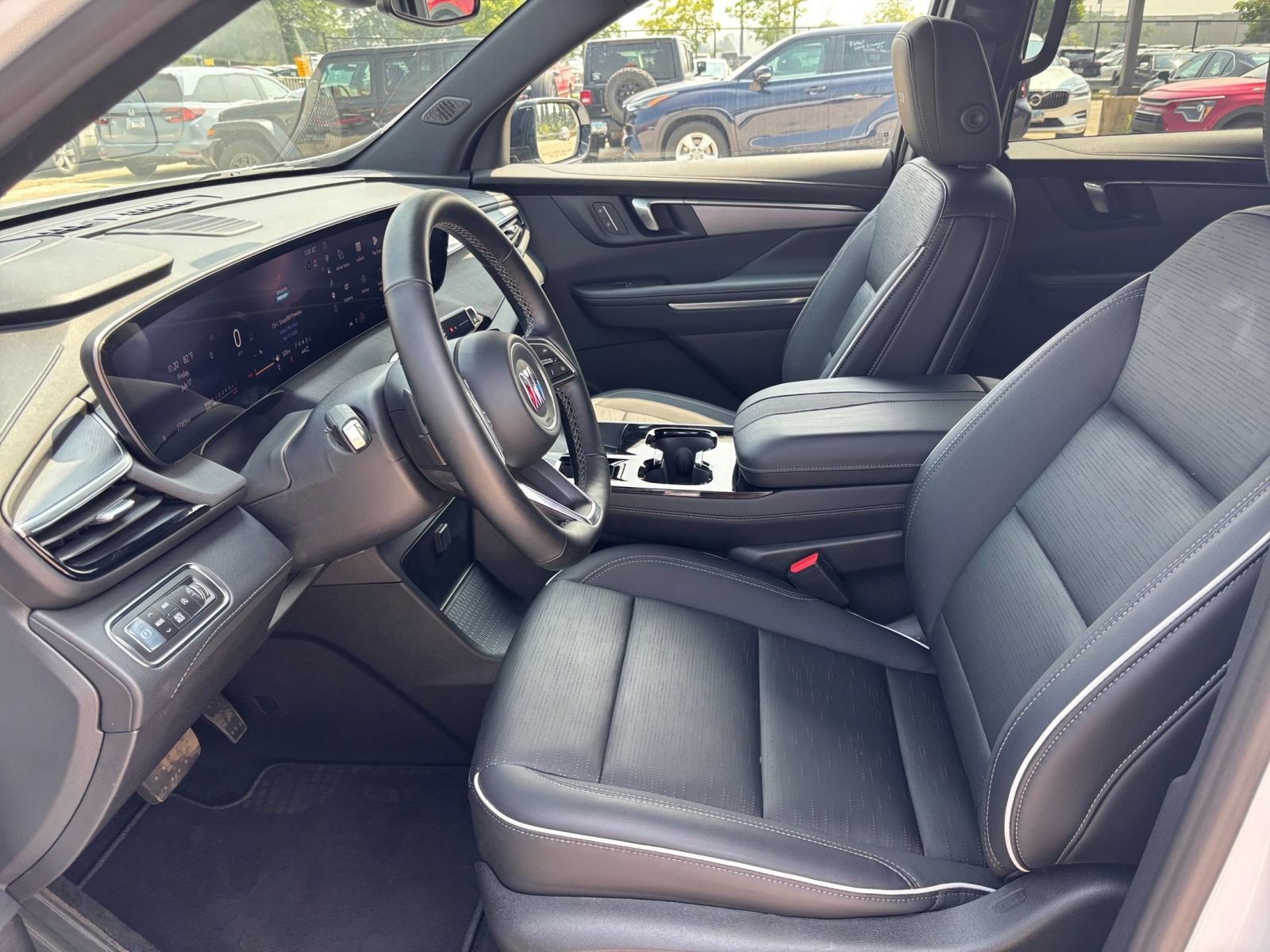 Used 2026 Buick Enclave Sport Touring AWD/4WD image 28