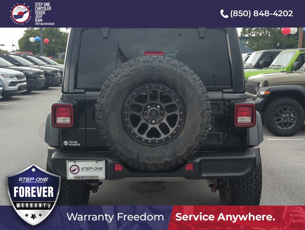 Used 2022 Jeep Wrangler Unlimited Sport AWD/4WD image 5