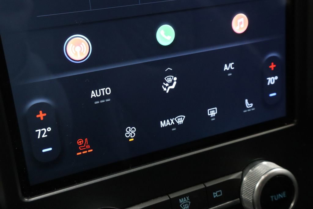 Certified 2023 Ford Edge Titanium image 4