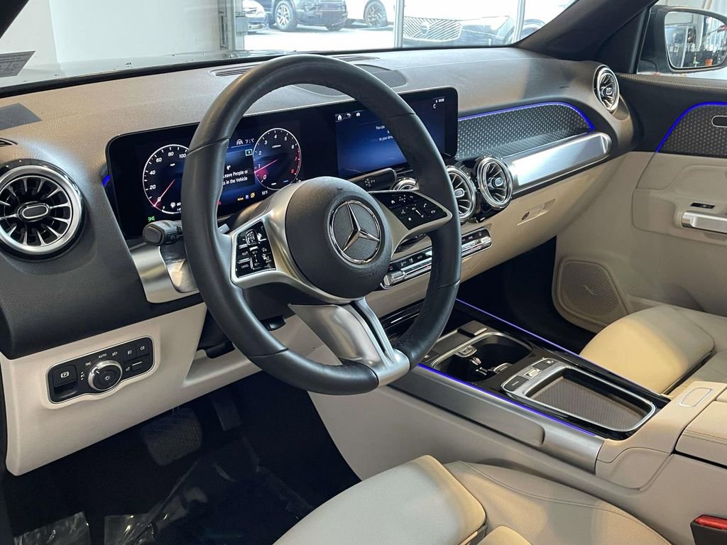 Used 2024 Mercedes-Benz GLB 250 4MATIC image 13