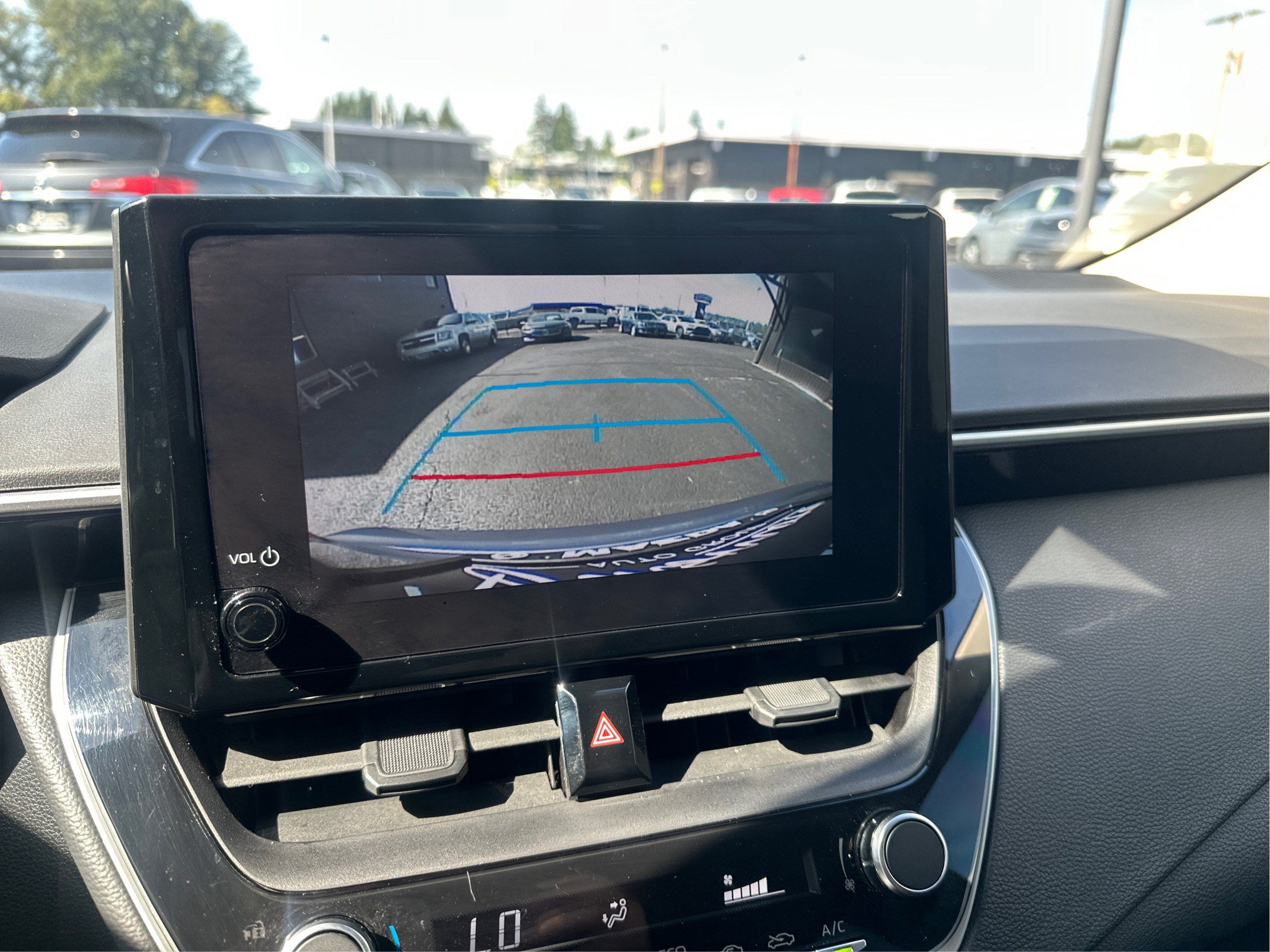 Used 2023 Toyota Corolla LE FWD image 28