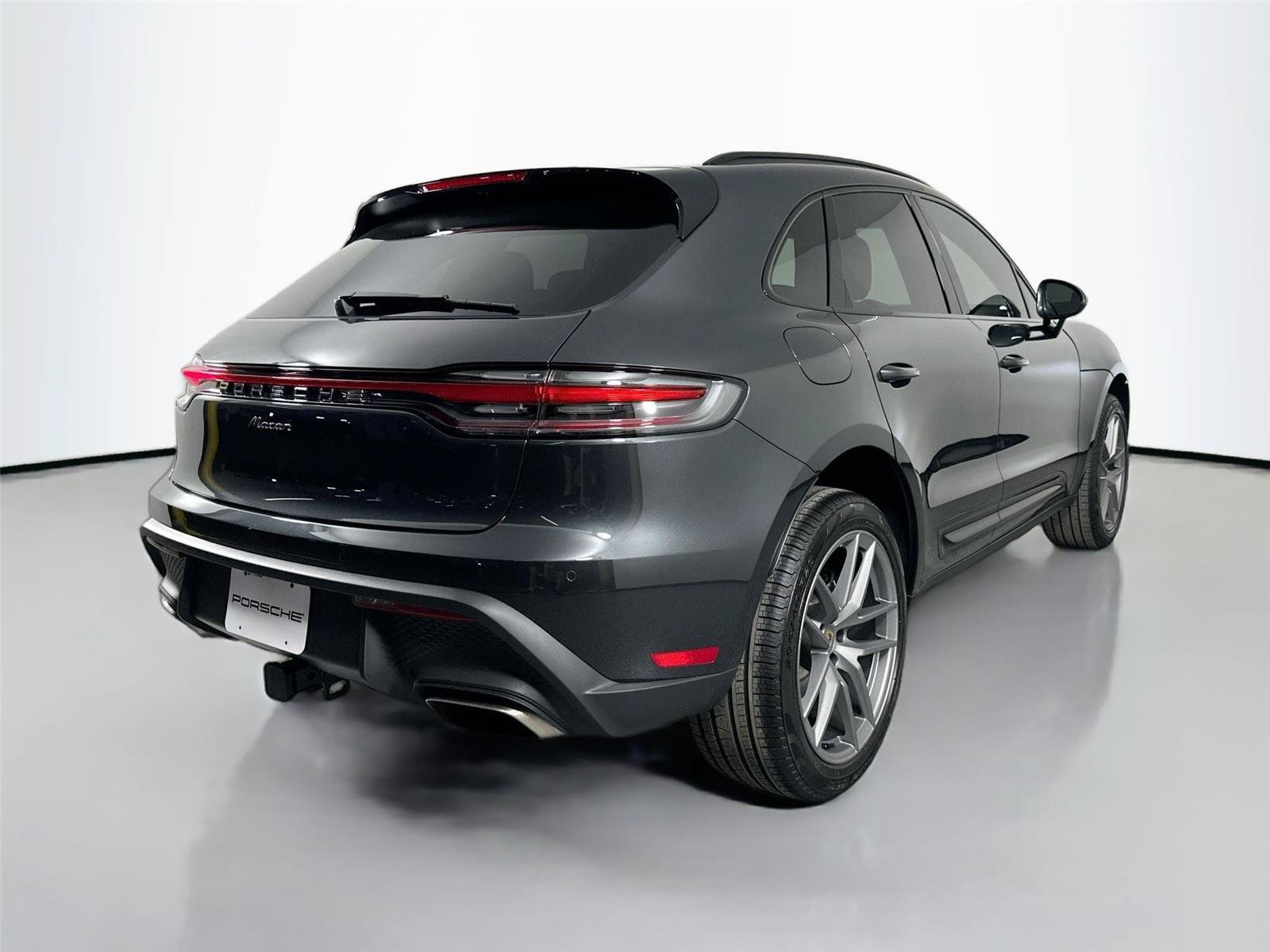 Certified 2026 Porsche Macan Turbo AWD/4WD image 7