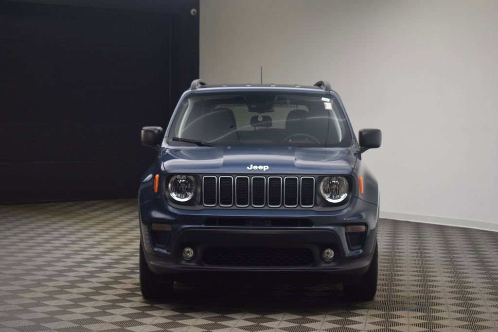Used 2023 Jeep Renegade Latitude w/ Premium Group AWD/4WD image 16