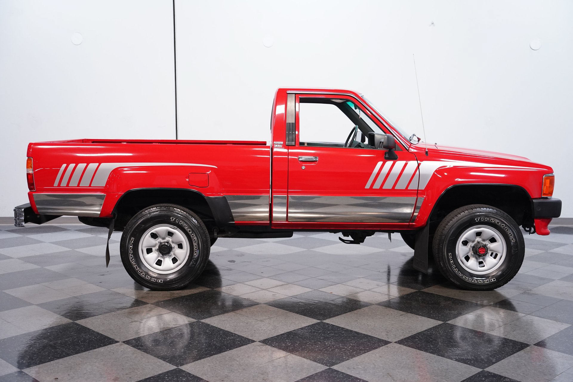 Used 1988 Toyota Pickup 4x4 Regular Cab image 13