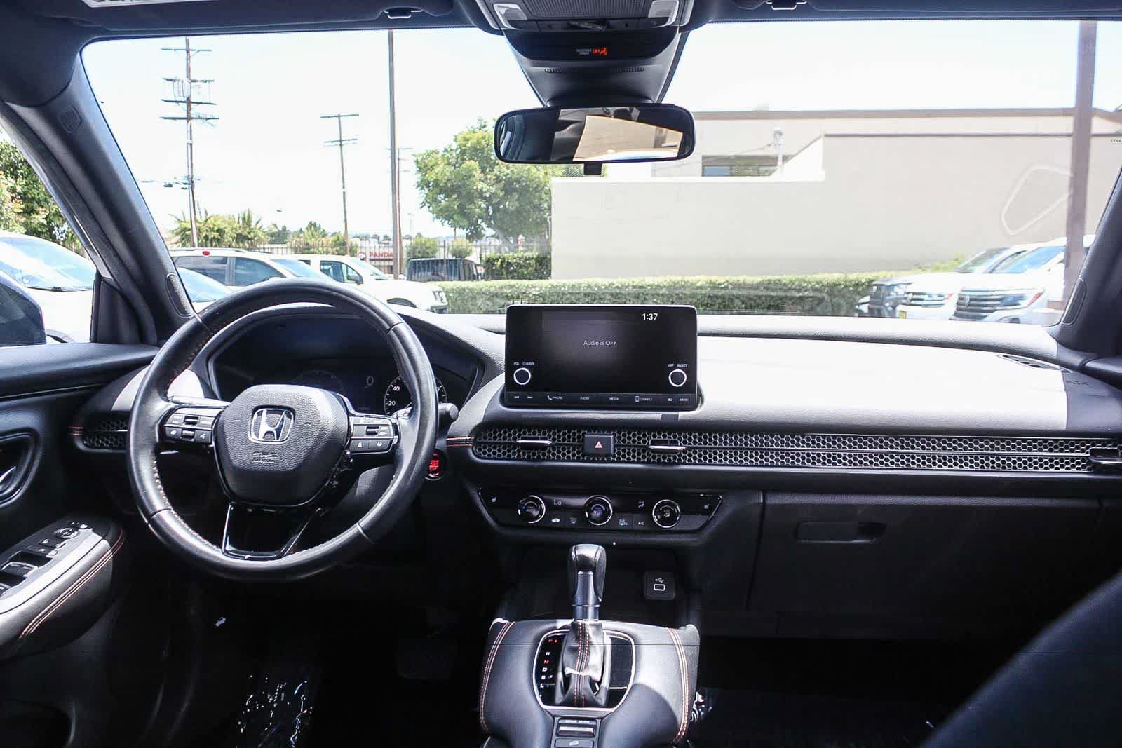 Used 2023 Honda HR-V Sport image 17