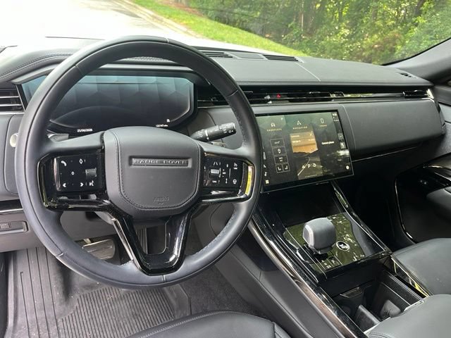 Used 2025 Land Rover Range Rover Sport Dynamic SE AWD/4WD image 6