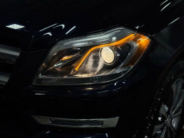 Used 2015 Mercedes-Benz GL 450 4MATIC image 2