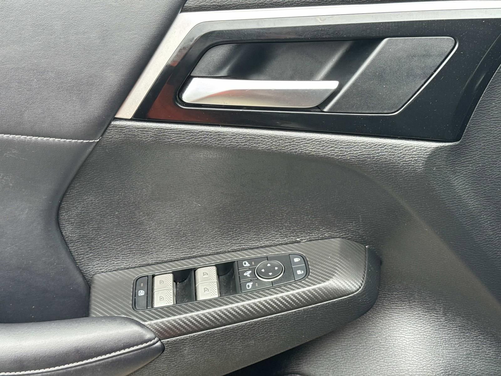 Used 2024 Mitsubishi Outlander SE AWD/4WD image 19