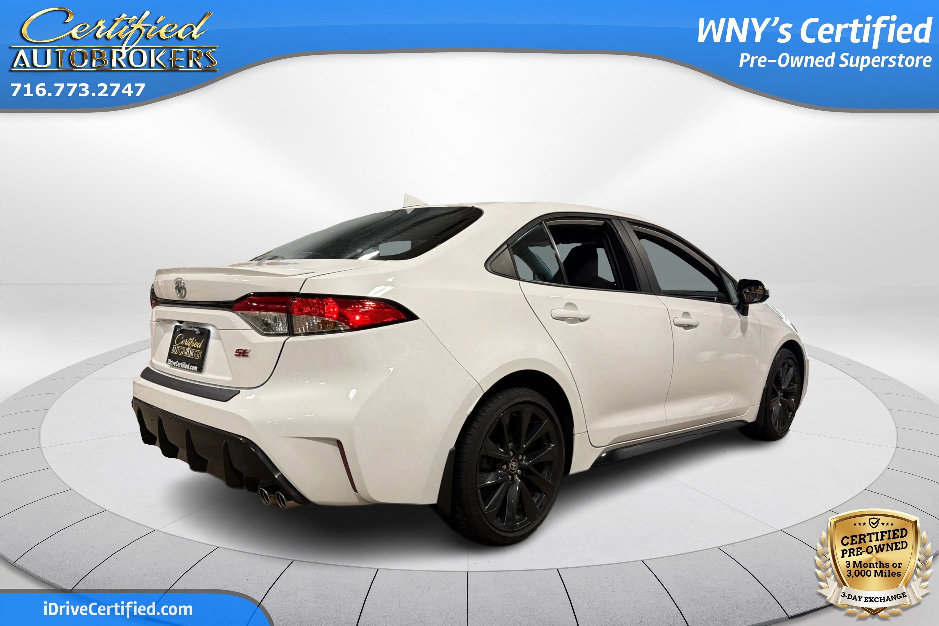 Used 2023 Toyota Corolla SE w/ Carpet Mat Package (TMS) FWD image 6