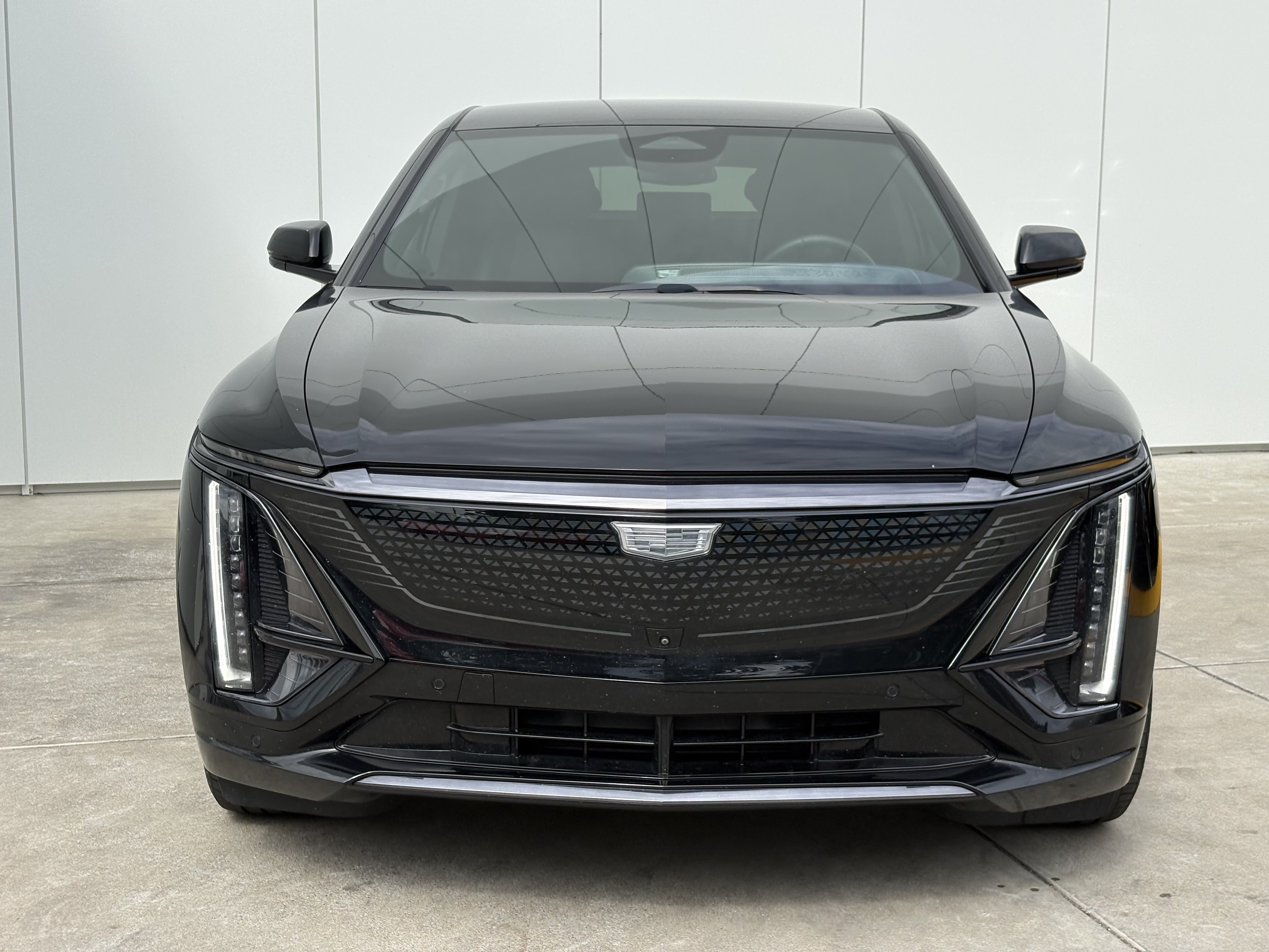 Used 2024 Cadillac Lyriq Sport w/ LPO, Floor Liner Package AWD/4WD image 3