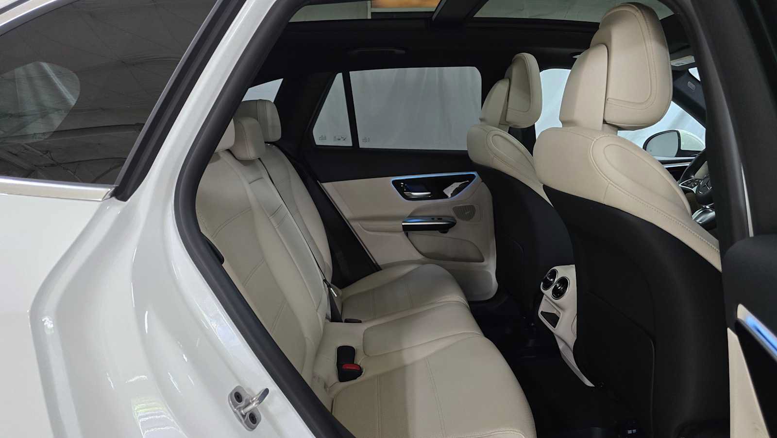 Certified 2026 Mercedes-Benz GLC 300 4MATIC image 12