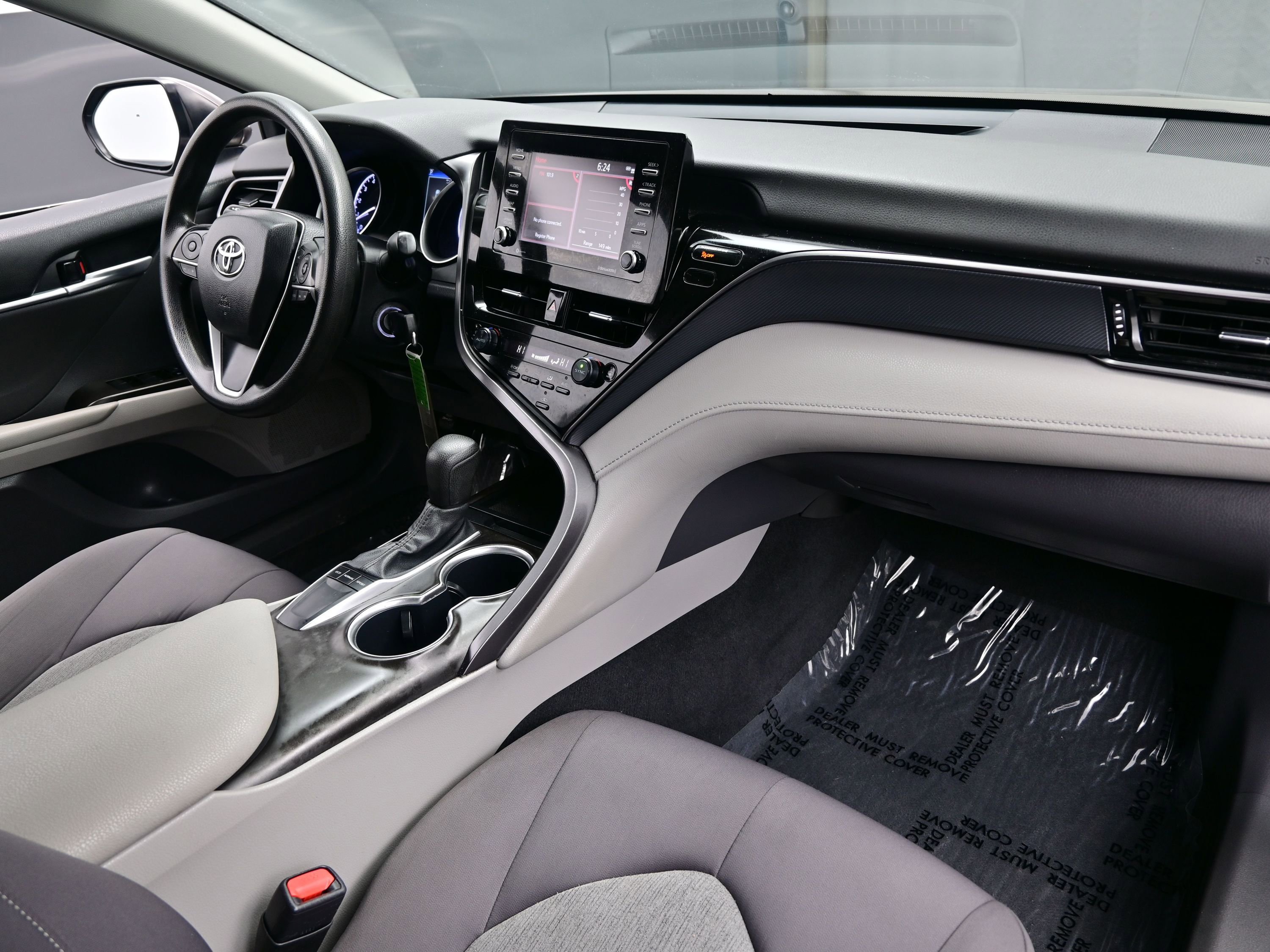Used 2024 Toyota Camry LE image 15