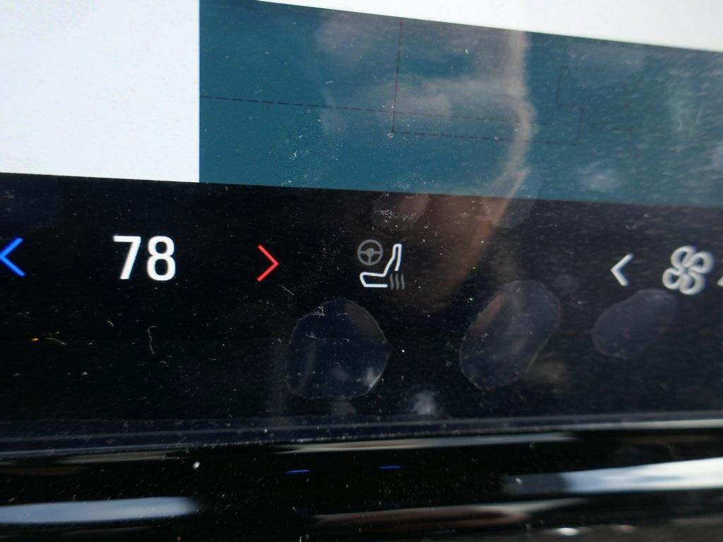 New 2026 Ford Expedition Platinum w/ Stealth Appearance Package image 18