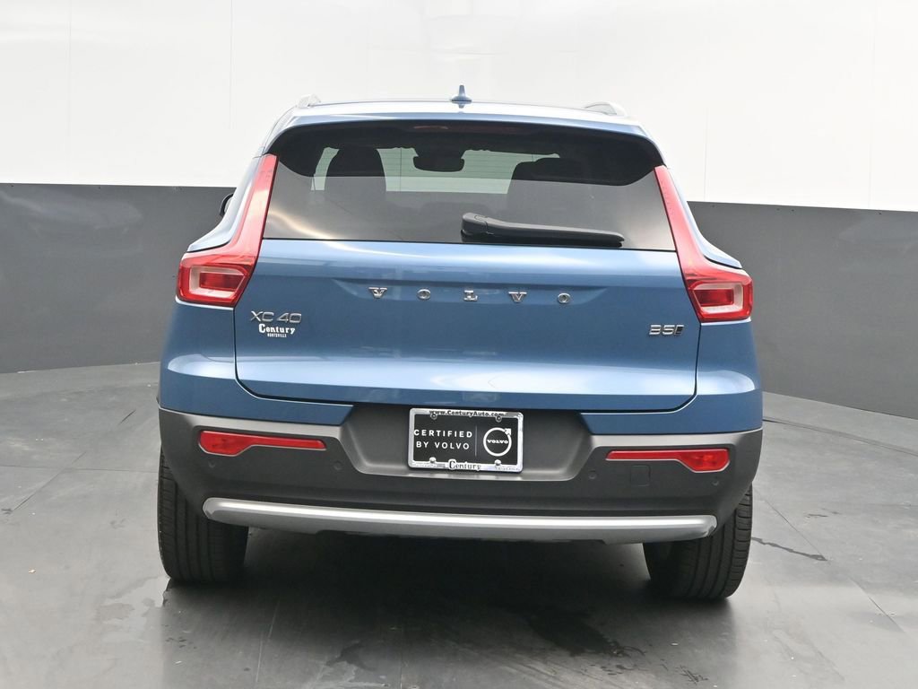 Certified 2024 Volvo XC40 B5 Plus image 6