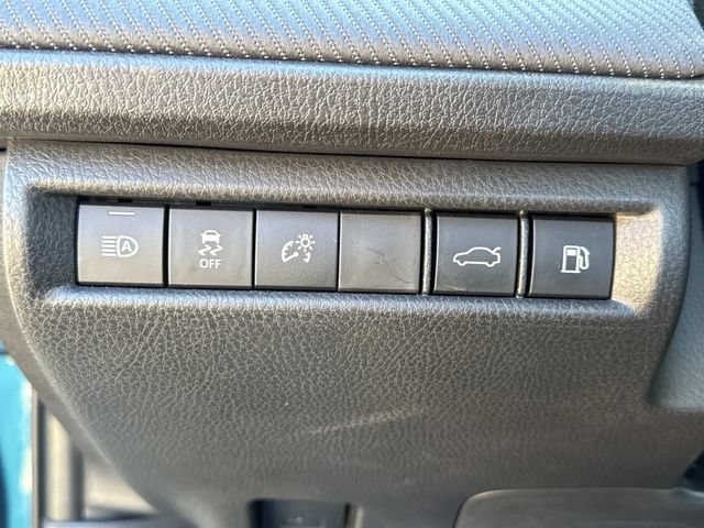 Used 2025 Toyota Camry SE w/ Convenience Package FWD image 27