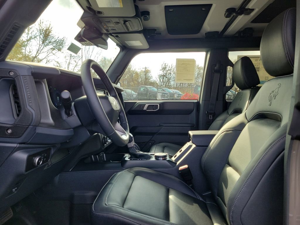 New 2025 Ford Bronco Badlands image 16