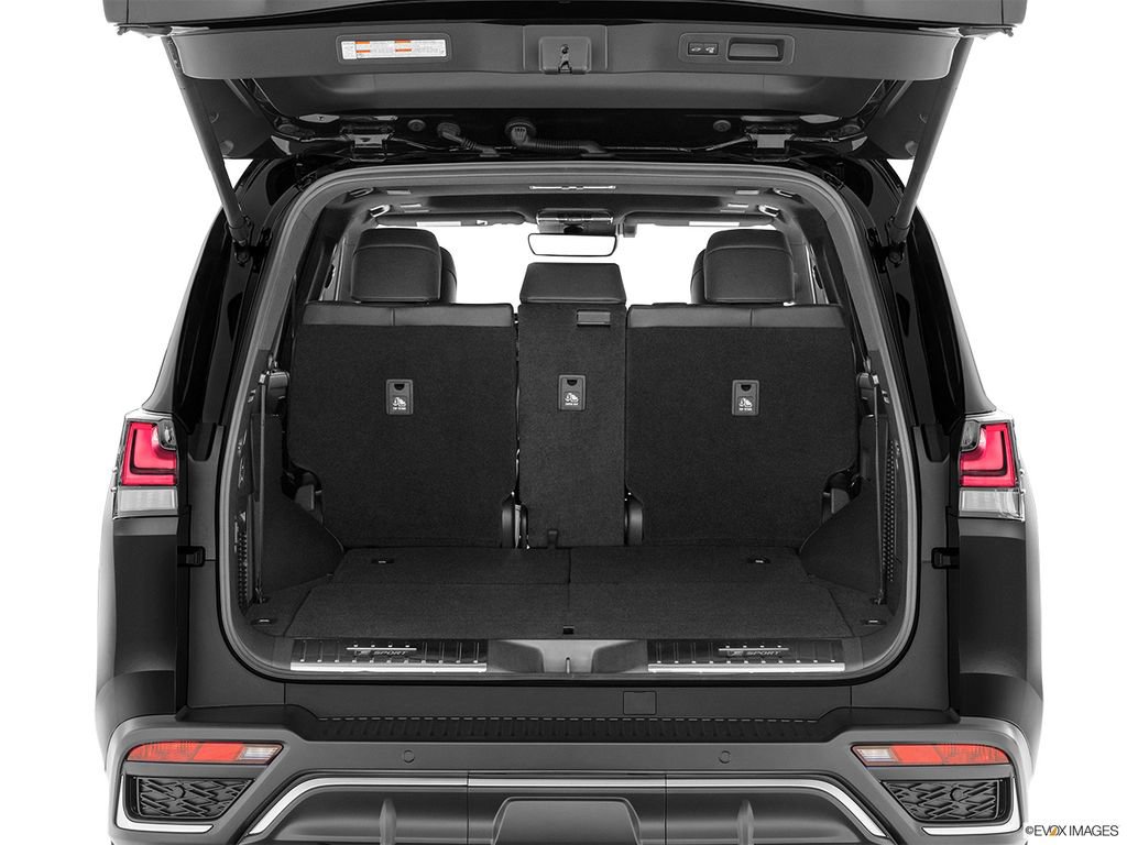 New 2025 Lexus LX 600 4WD w/ Accessory Package (2T) image 7