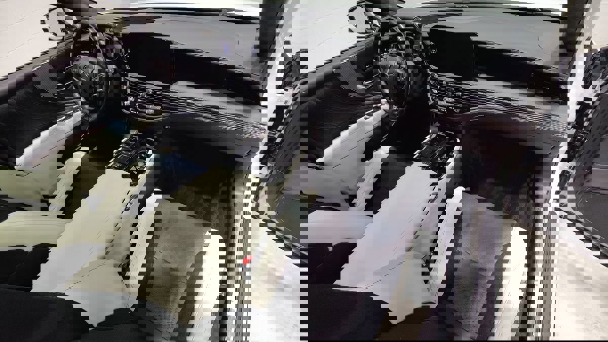 Used 2022 Lexus LS 500 F Sport w/ Accessory Package (Z1) image 13