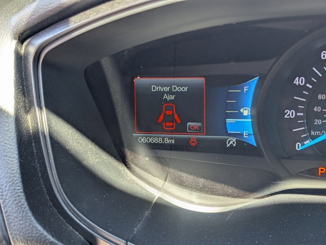 Used 2018 Ford Fusion SE w/ Equipment Group 201A image 20