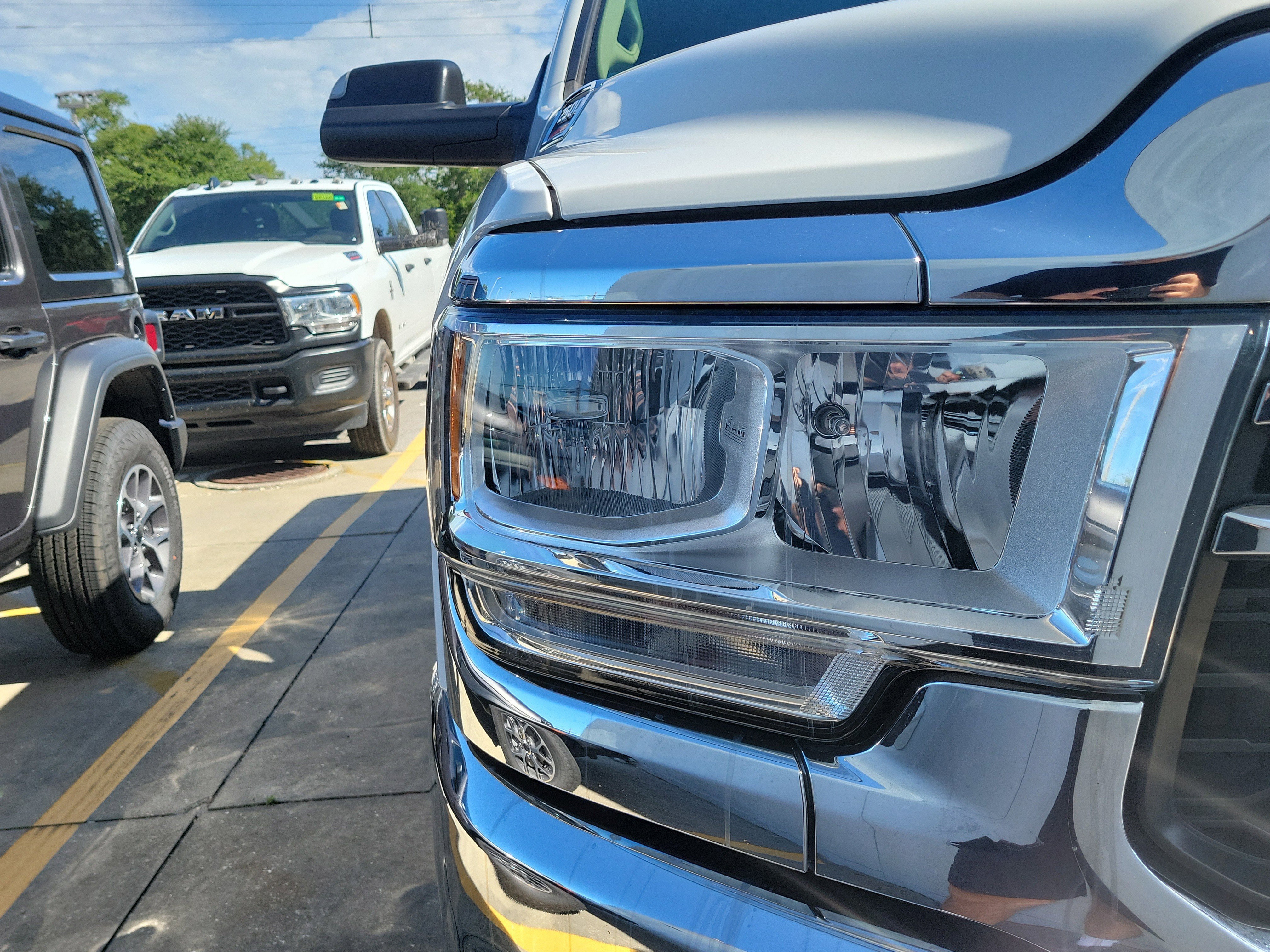 Used 2019 RAM 2500 Tradesman AWD/4WD image 5
