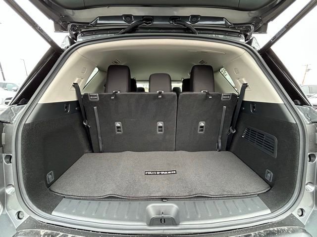 New 2026 Nissan Pathfinder SV image 40