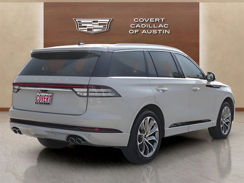 Used 2023 Lincoln Aviator Grand Touring w/ Elements Package Plus image 4