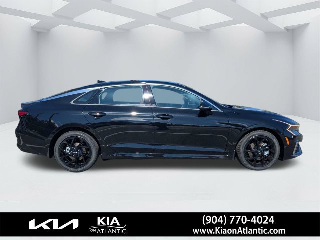 New 2027 Kia K5 GT-Line FWD image 2