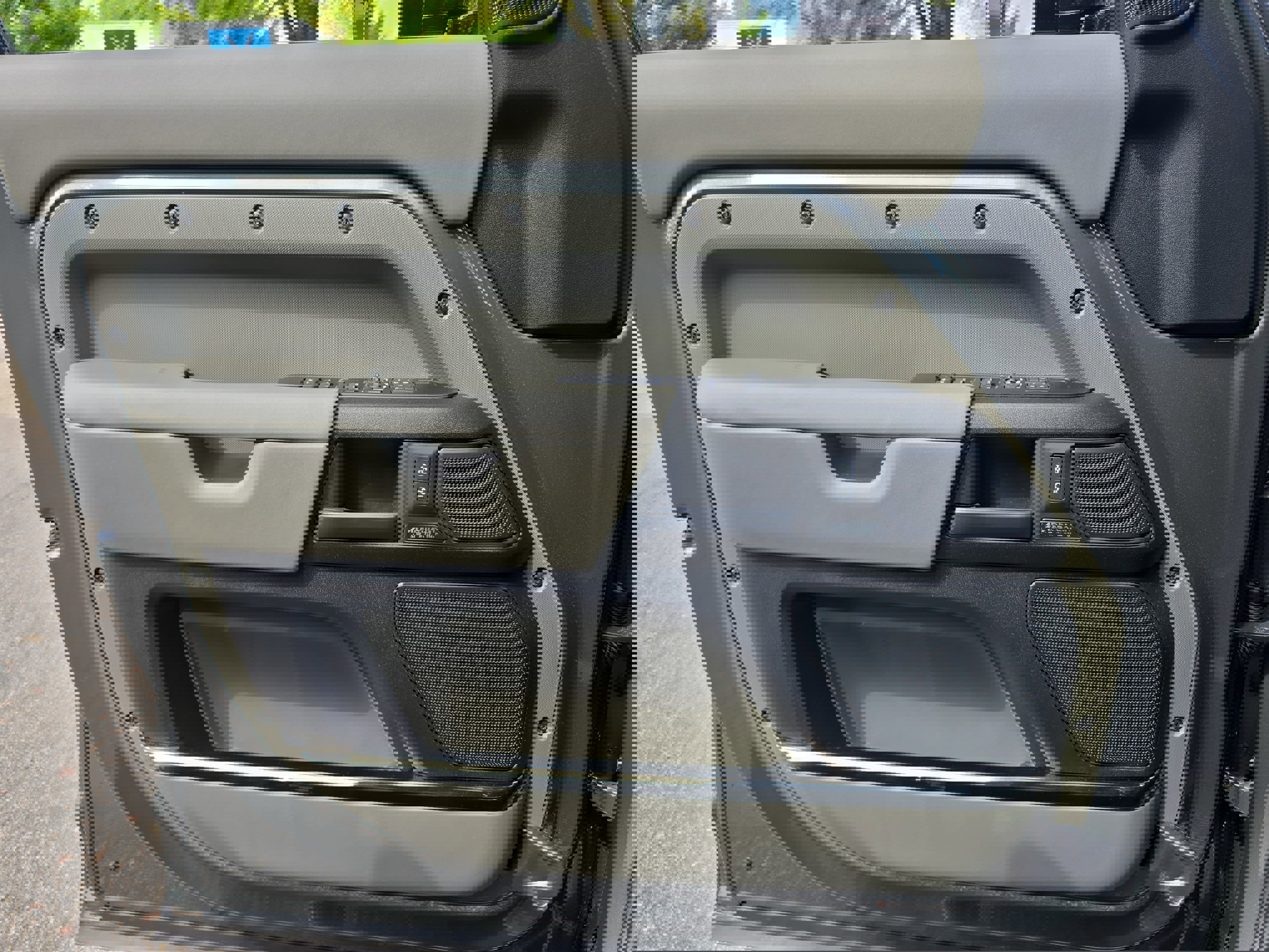 Certified 2025 Land Rover Defender 110 image 26