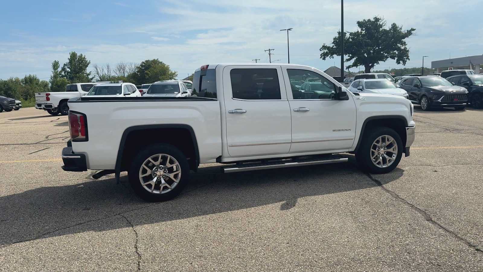 Certified 2018 GMC Sierra 1500 SLT w/ SLT Premium Package AWD/4WD image 9
